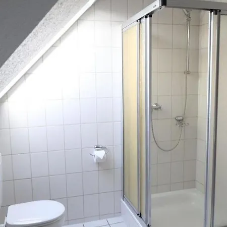 アパート Wernerwaldstr-1 *